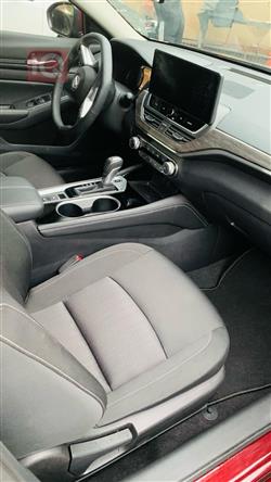 نيسان ألتيما